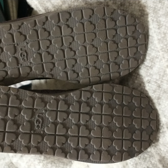 Ugg boots adult size 5 Gray - Picture 6 of 9